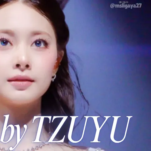 Momen yang diabadikan oleh penggemar Tzuyu (TWICE)