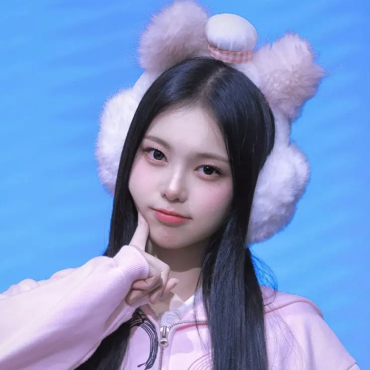 Behind-the-scenes cut of Ian (Hearts2Hearts)