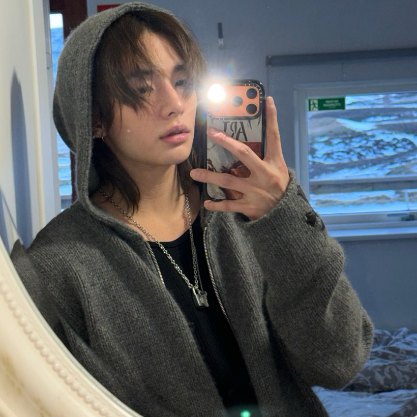 Foto terbaru Hyunjin (Stray Kids)