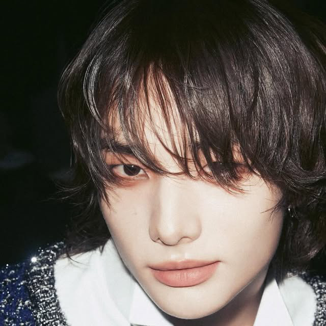 Latest photo of Hyunjin (Stray Kids)