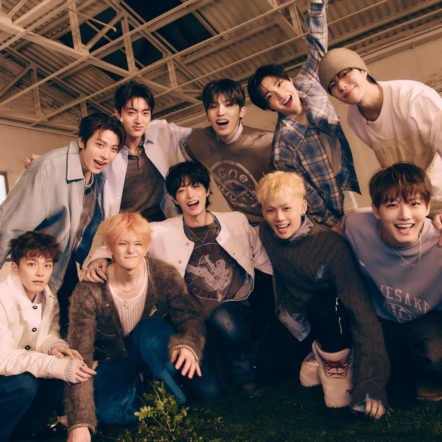 Latest photo of TREASURE