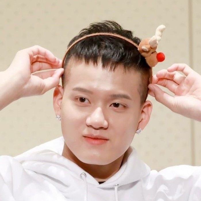 Behind-the-scenes cut of Peniel (BTOB)