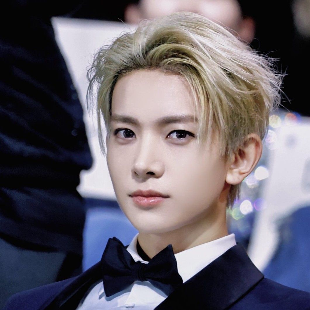 Latest photo of Heeseung (ENHYPEN)