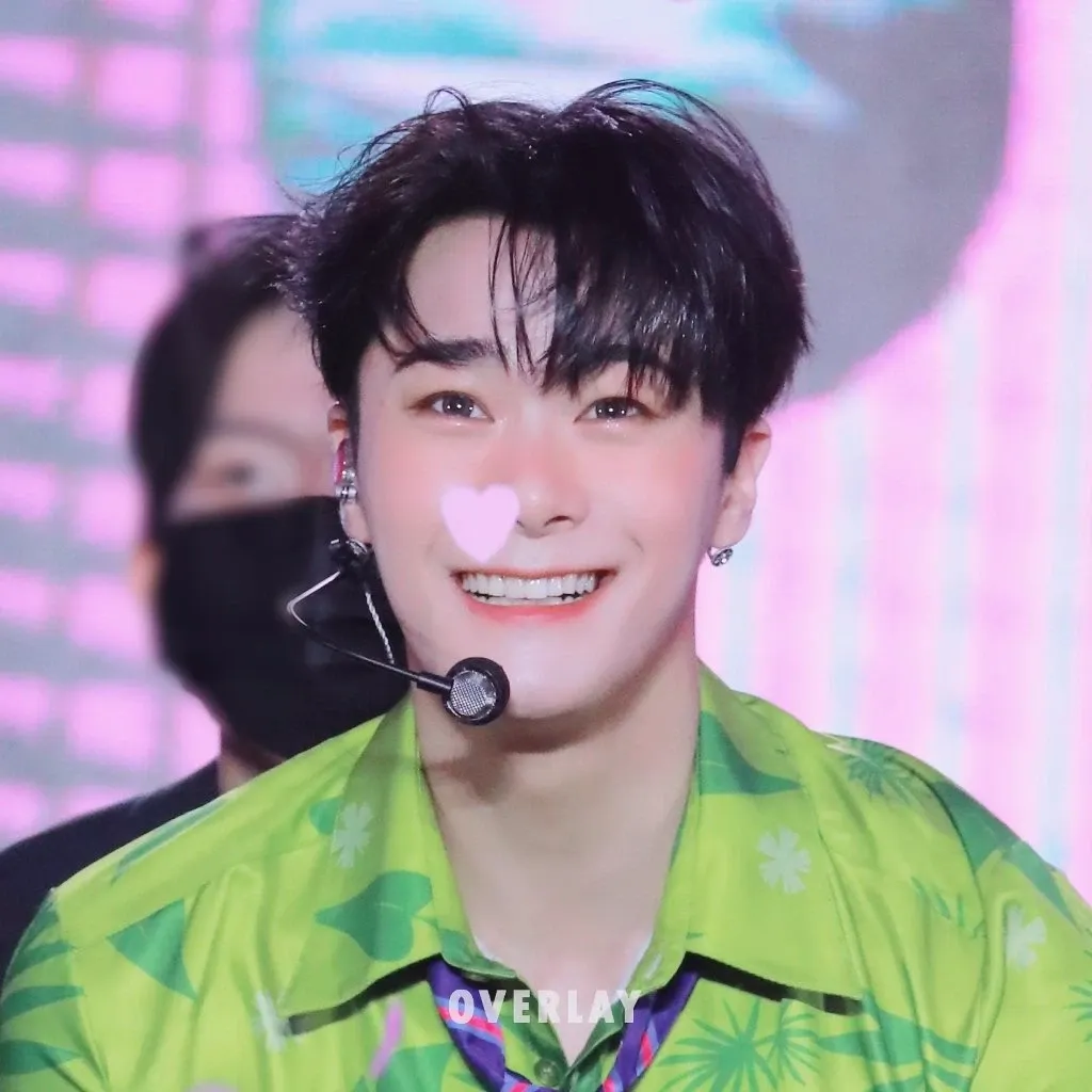 Latest photo of Moonbin (ASTRO)