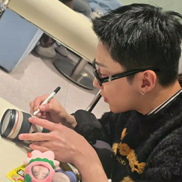 A moment captured by Jongup (B.A.P)'s fan