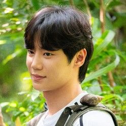 Recent activity shot of Lee Junyoung