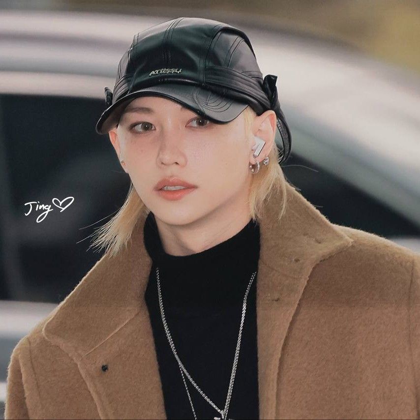 Latest photo of Felix (Stray Kids)