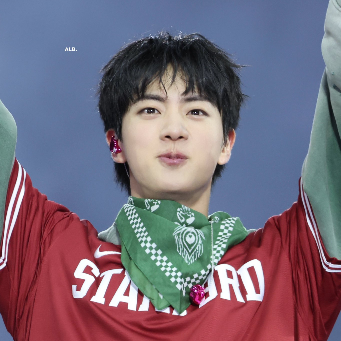 진 (방탄소년단) 최근 활동샷