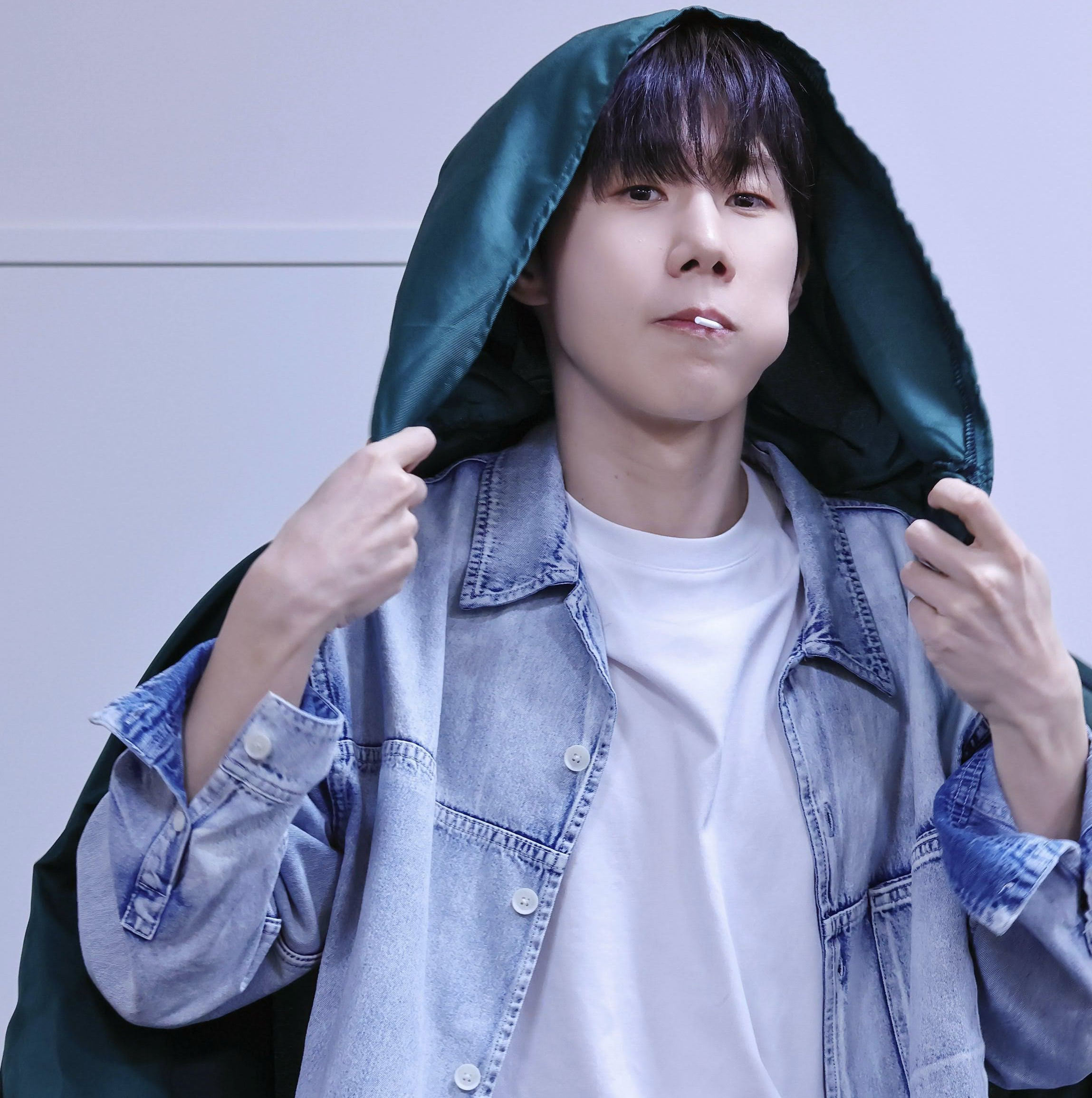 Recent activity shot of Sungkyu (INFINITE)