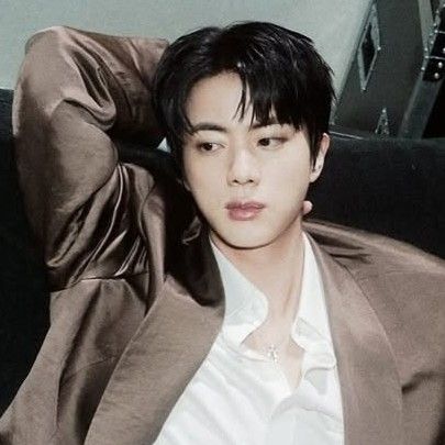 진 (방탄소년단) 최근 활동샷