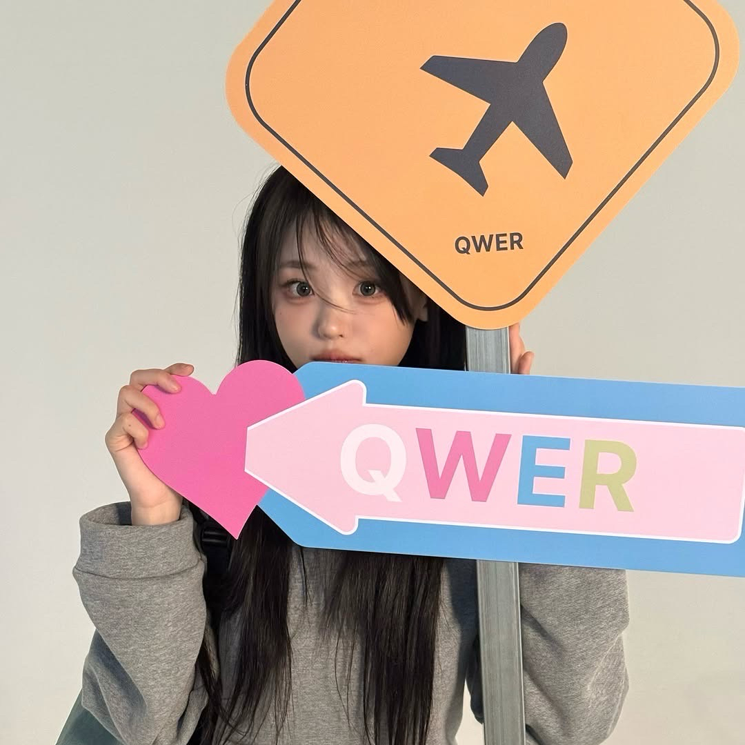 Recent activity shot of QWER