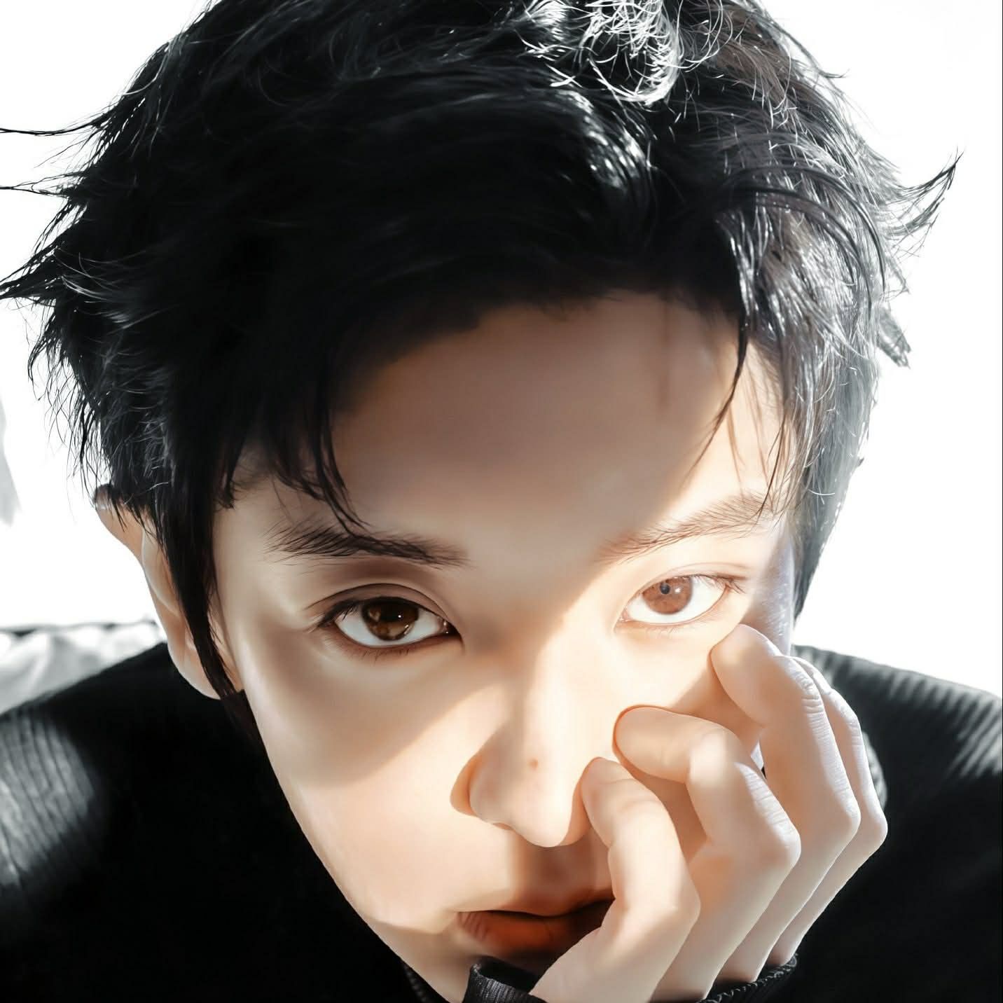 燦烈 (EXO)的最新活動照片