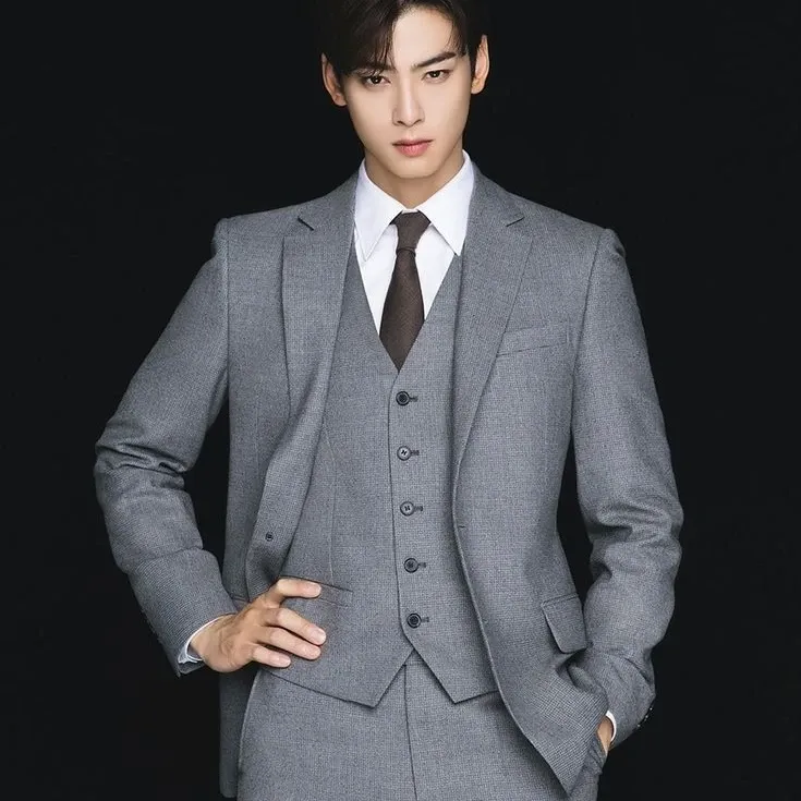 Recent activity shot of Eunwoo (ASTRO)