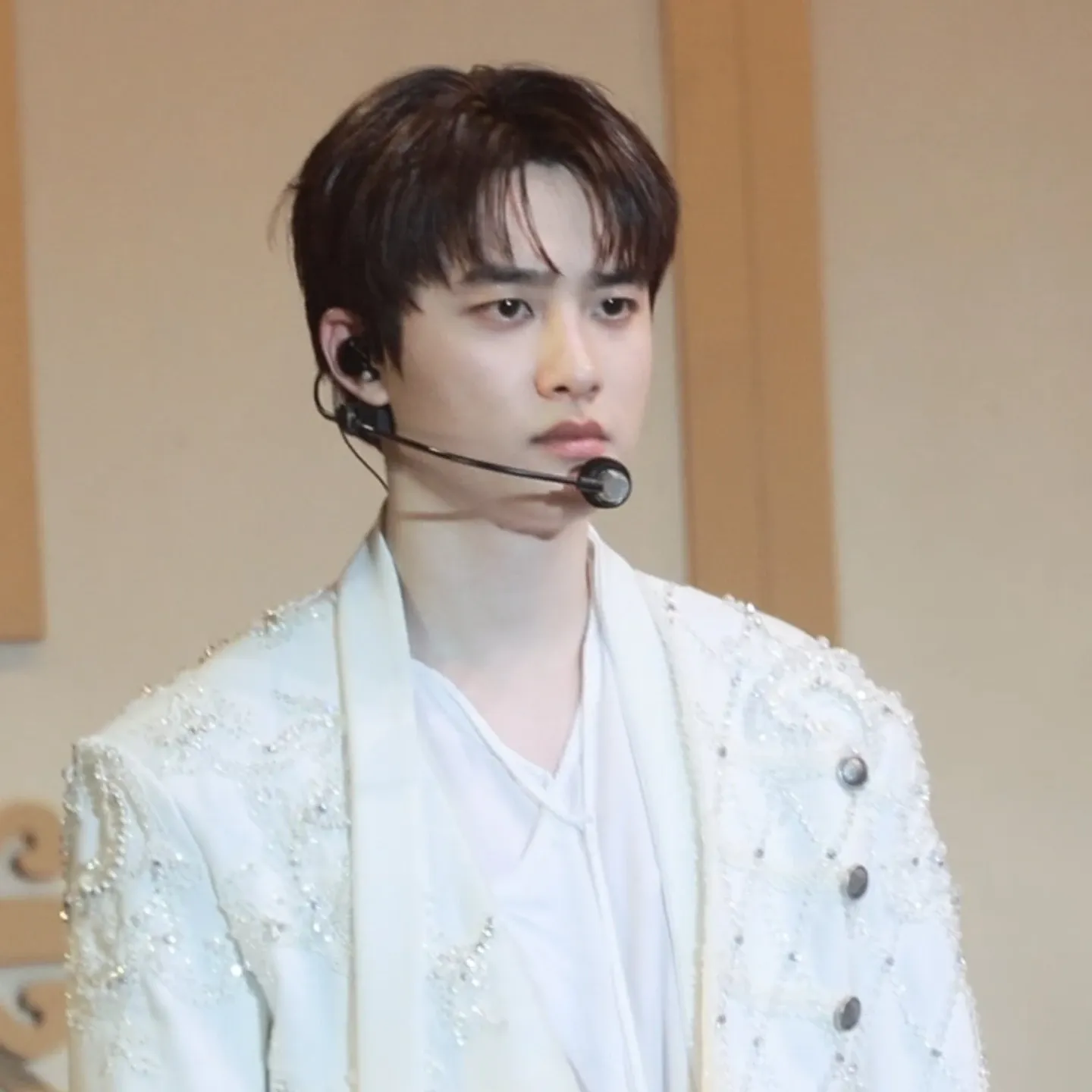 Behind-the-scenes cut of D.O. (EXO)