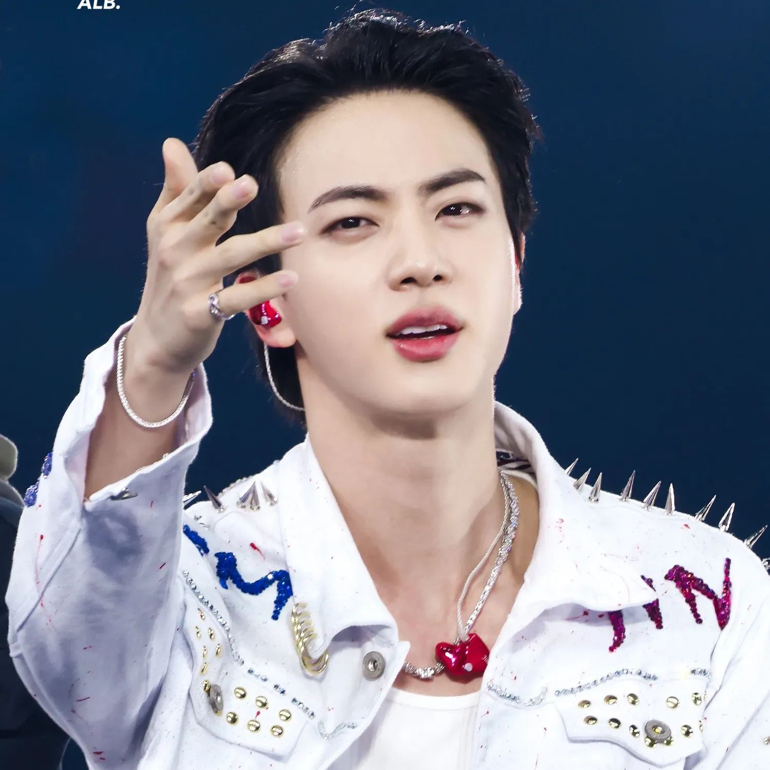 진 (방탄소년단)의 최신 사진