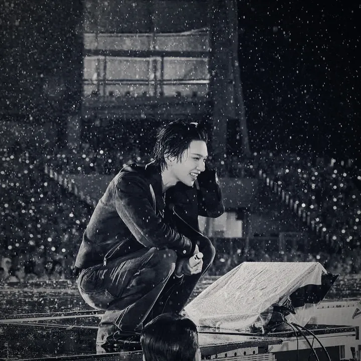 A moment captured by Joshua (SEVENTEEN)'s fan