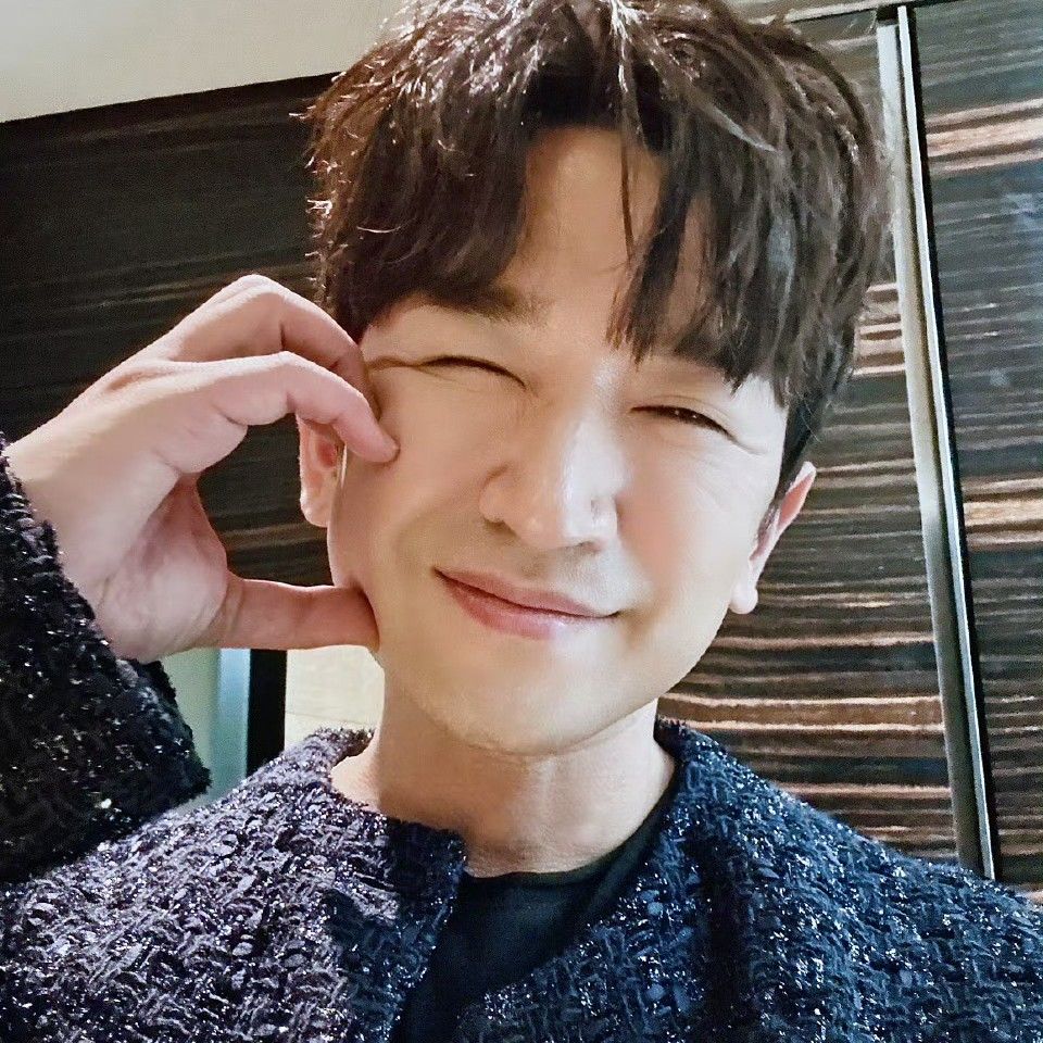 Recent activity shot of Lee Minwoo (SHINHWA)