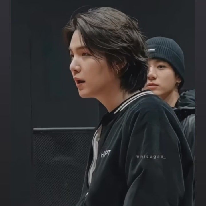 Potret di balik layar SUGA (BTS)