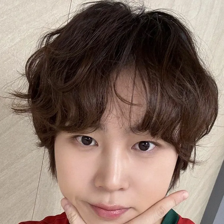 Behind-the-scenes cut of Ha Sungwoon