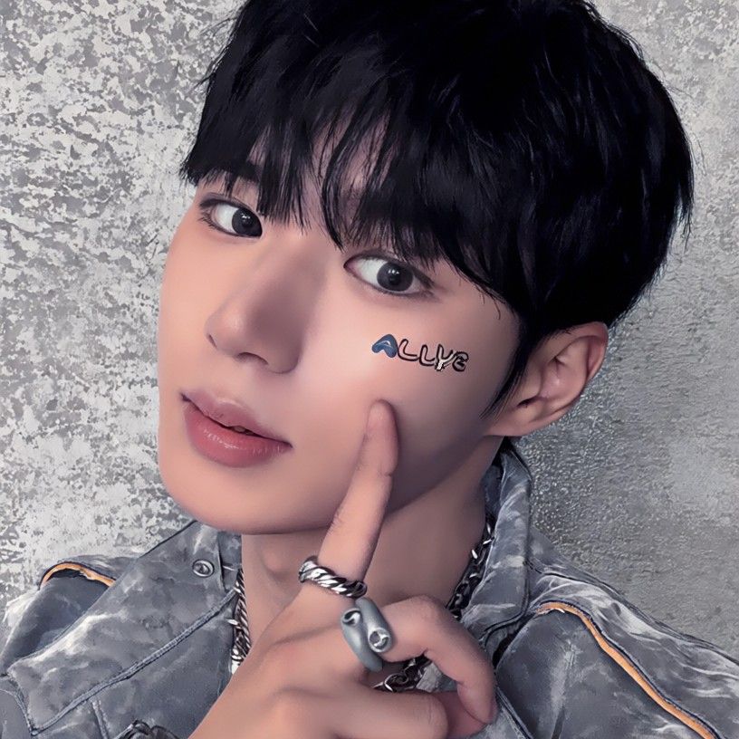 Recent activity shot of Kim Junseo (ALPHA DRIVE ONE)