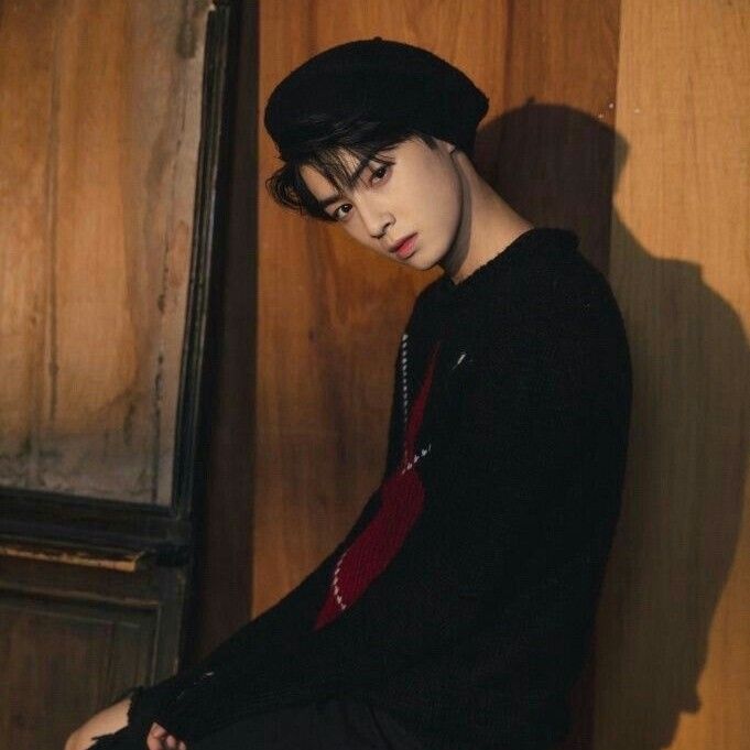 Latest photo of Eunwoo (ASTRO)