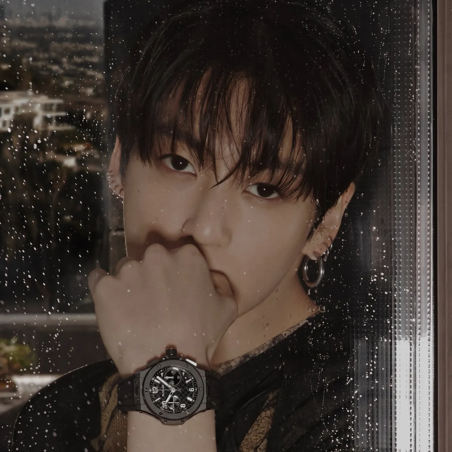 Foto aktivitas terbaru Jungkook (BTS)