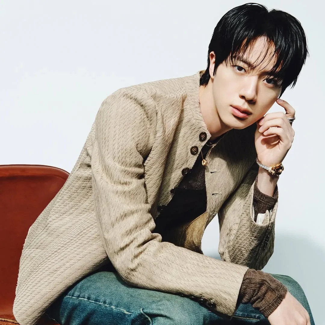 Foto terbaru Jin (BTS)