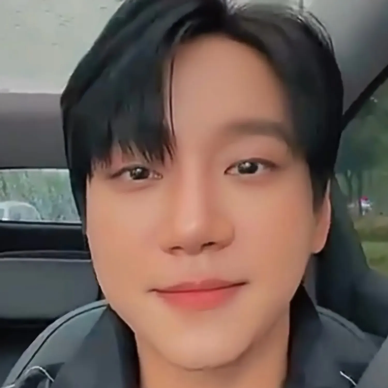 Latest photo of Hwang Chiyeol