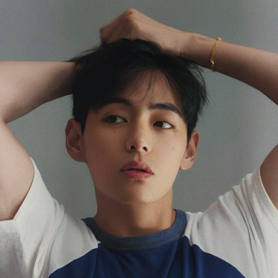 V (防弹少年团)的最新照片