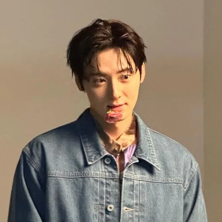 Behind-the-scenes cut of Hwang Minhyun