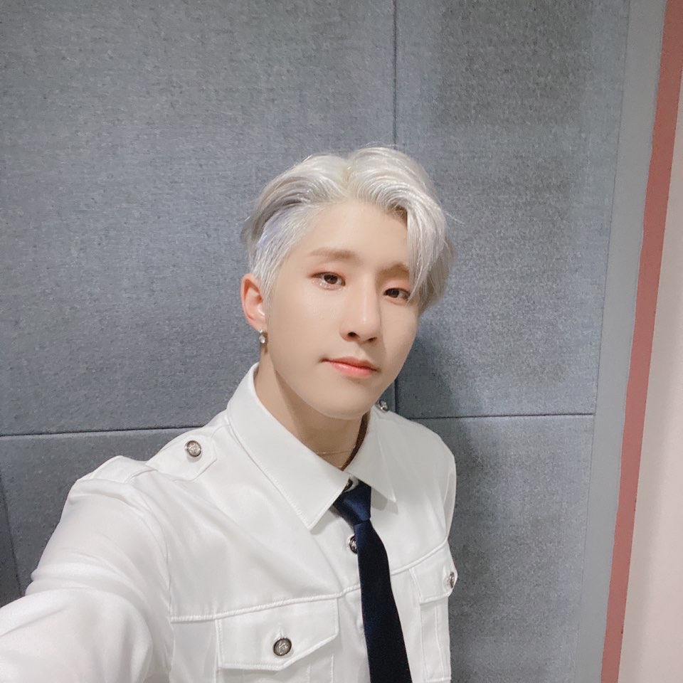 ASTRO的最新照片