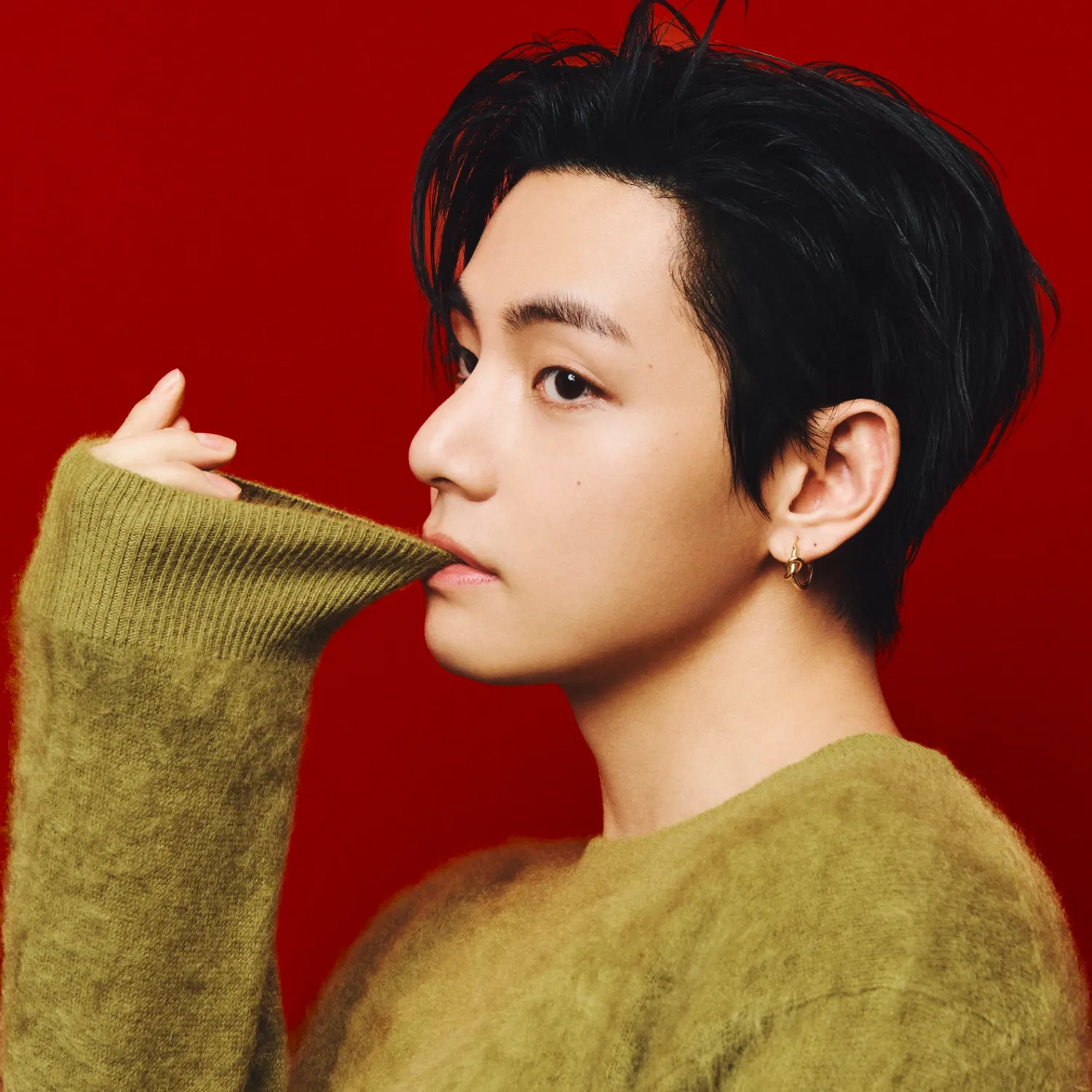 Latest photo of V (BTS)