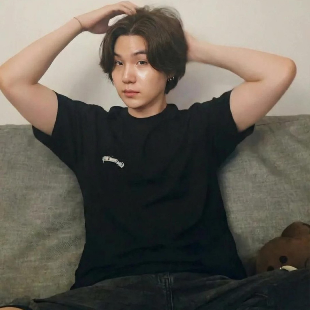 SUGA (BTS)の最新写真