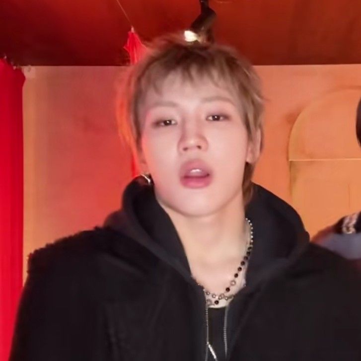 A moment captured by Junhyeok (TNX)'s fan