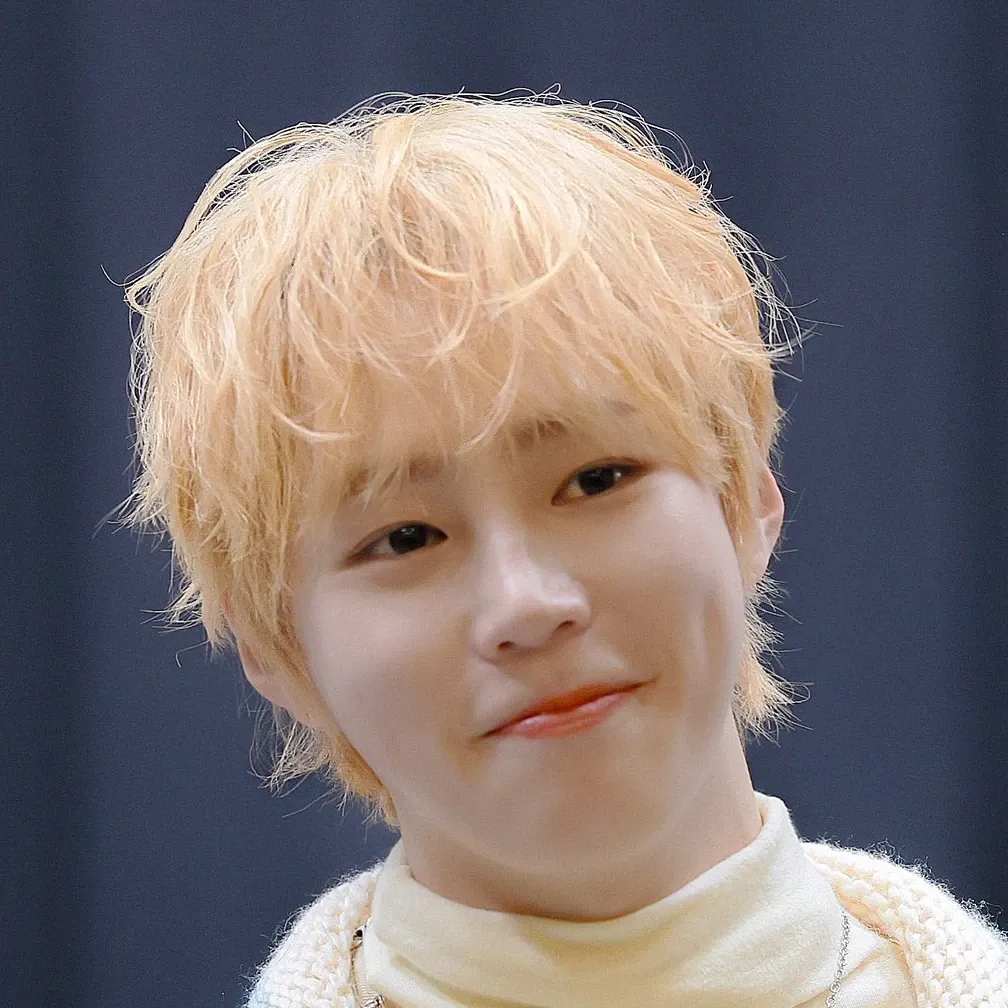 하성운의 비하인드 컷