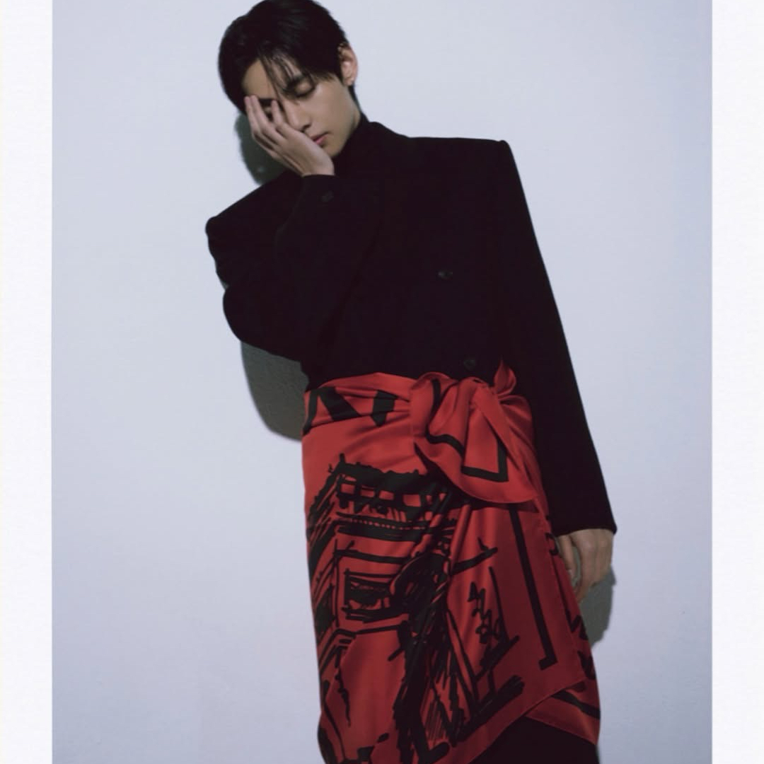 뷔 (방탄소년단) 최근 활동샷