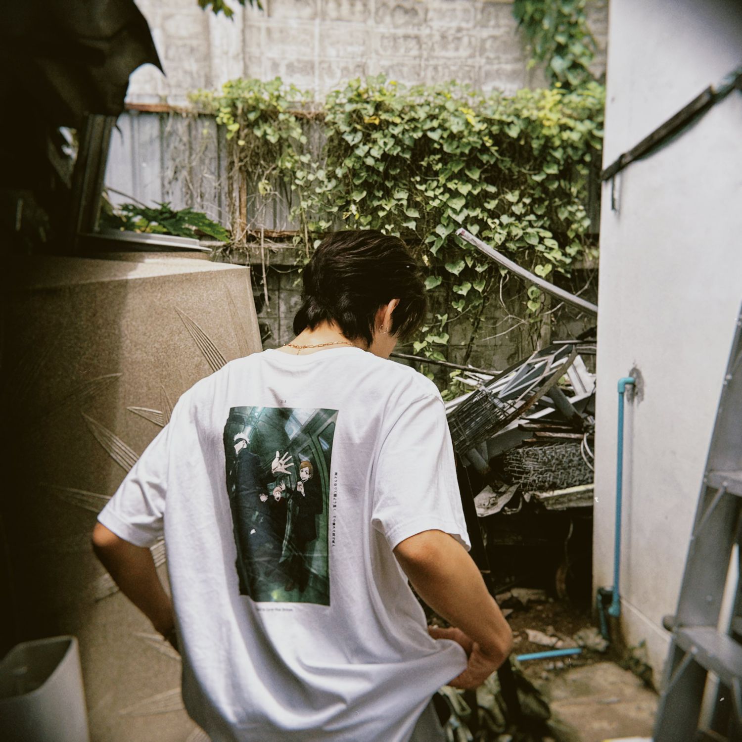 Behind-the-scenes cut of Tui (LYKN)