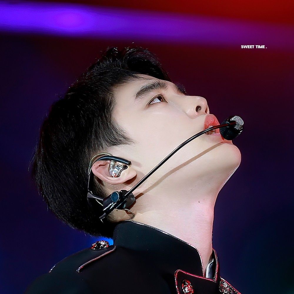 디오 (EXO)의 비하인드 컷