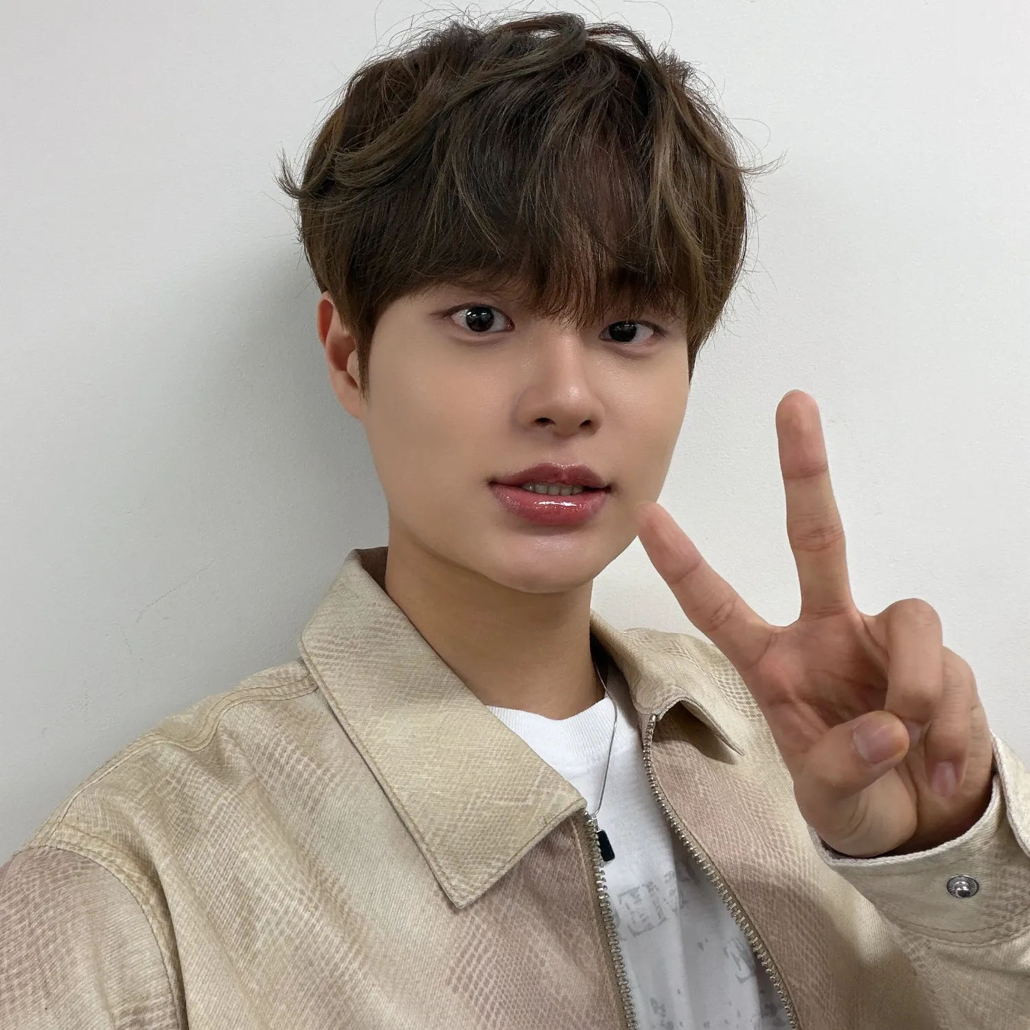 Behind-the-scenes cut of Lee Daehwi (AB6IX)