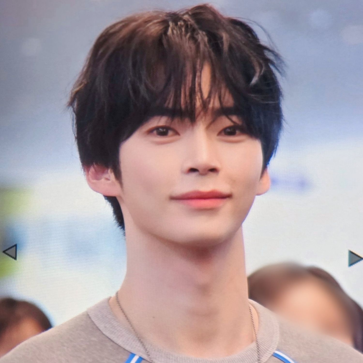 Latest photo of Sung Hanbin (ZEROBASEONE)