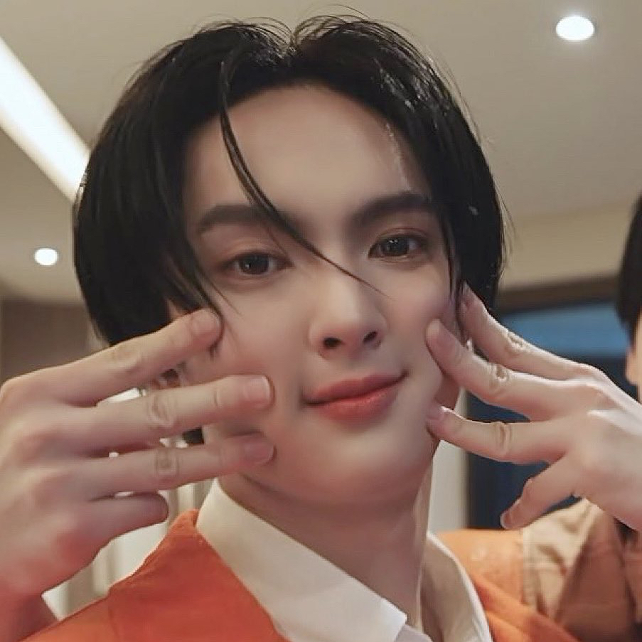 Latest photo of Copper (BUS)