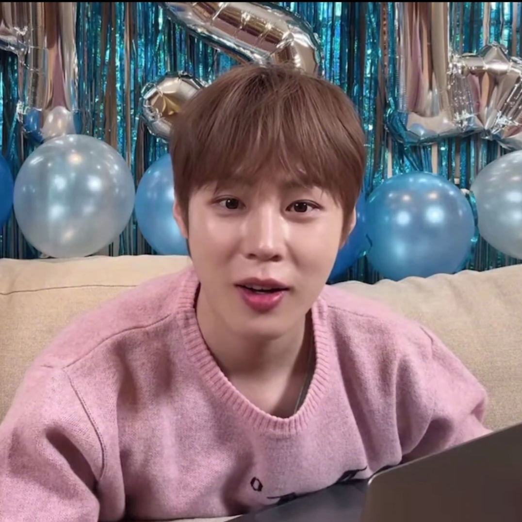 ハ・ソンウンの舞台裏ショット