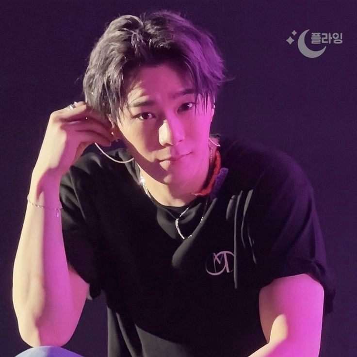 Latest photo of Moonbin (ASTRO)