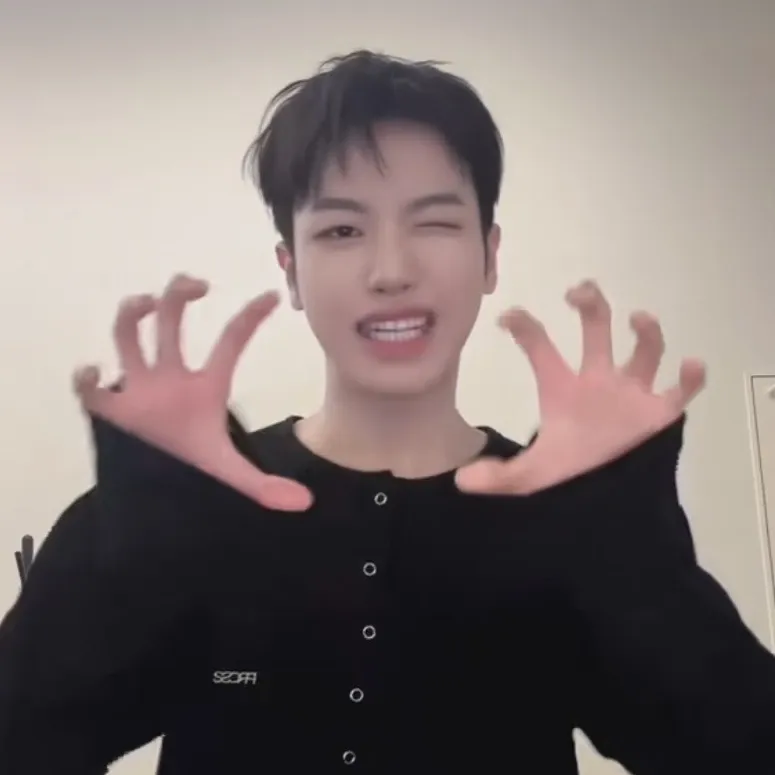 희원 (n.SSign) 최근 활동샷