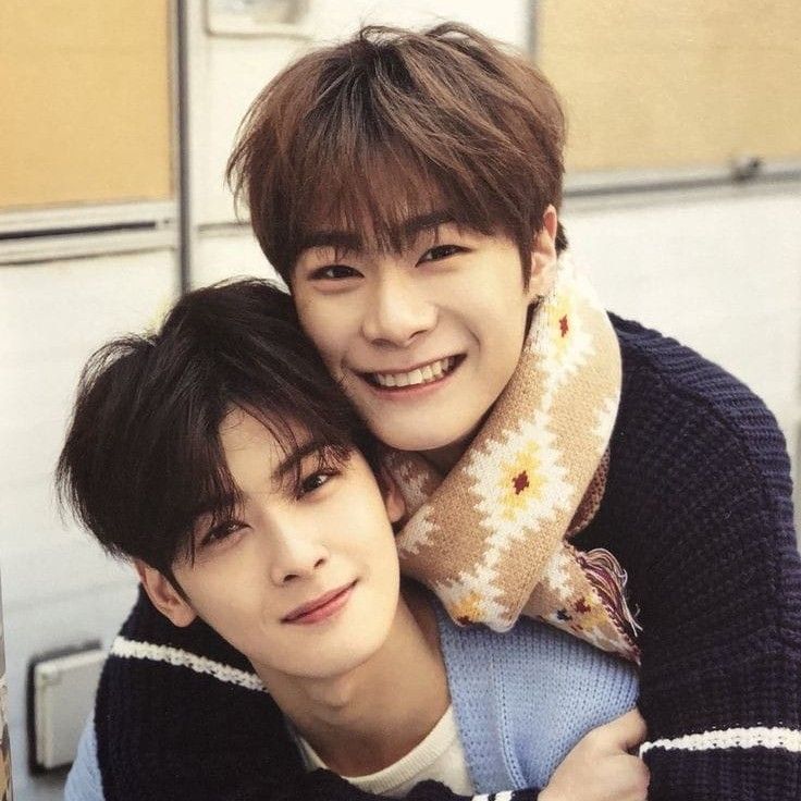 Foto aktivitas terbaru ASTRO