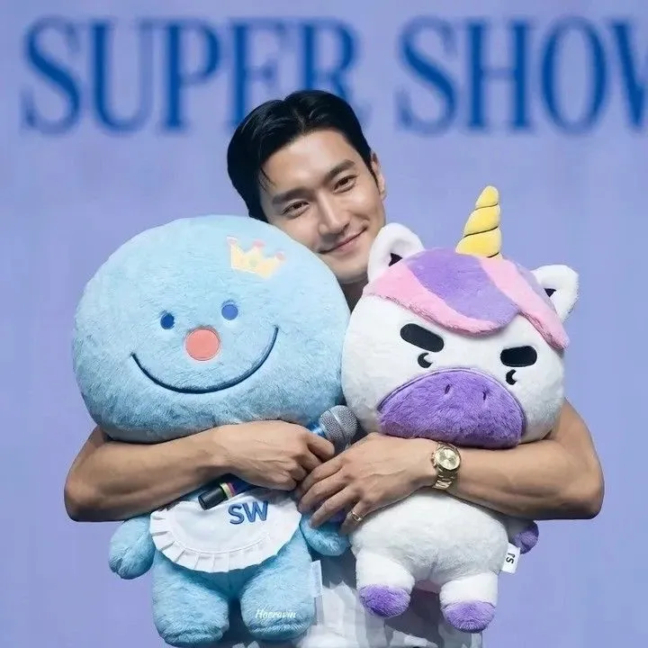 始源 (Super Junior)的最新照片