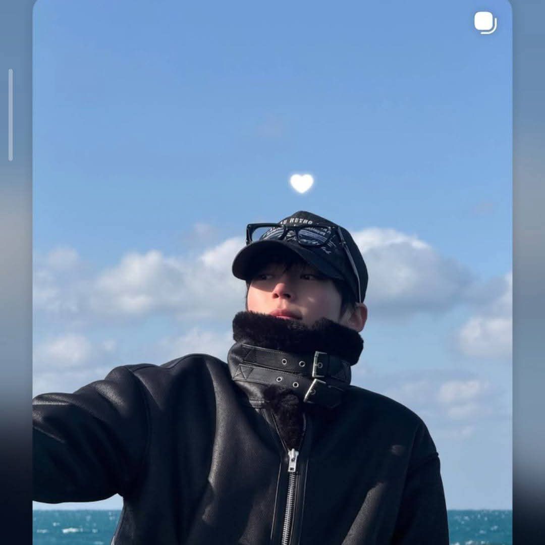 成韩彬 (ZEROBASEONE)的最新活动照片