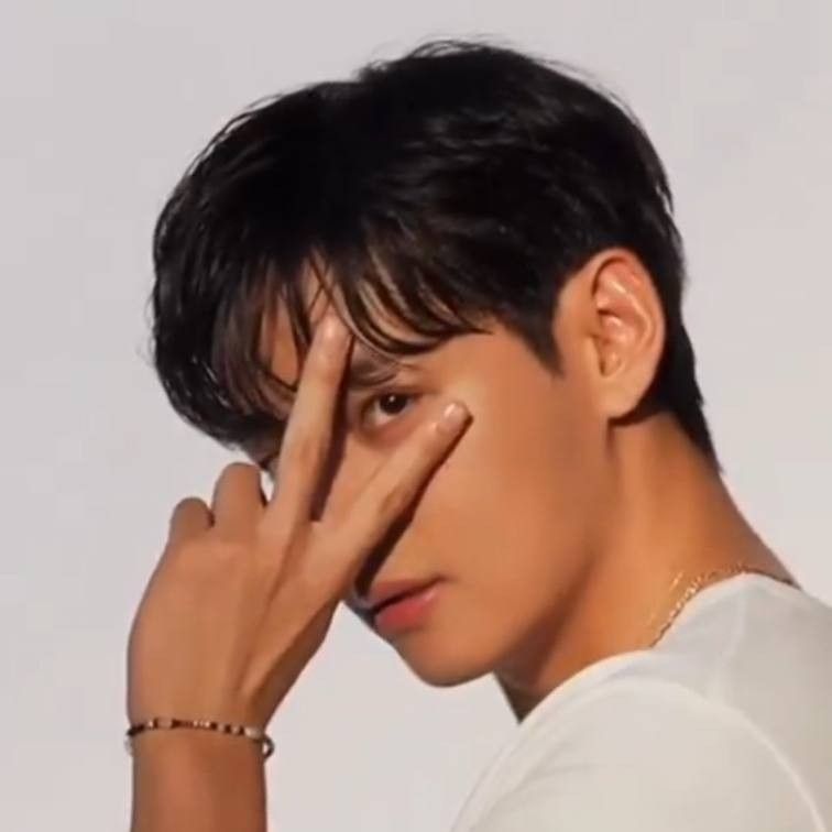 Momen yang diabadikan oleh penggemar V (BTS)