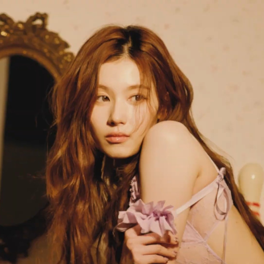 Sana (TWICE)的幕後花絮