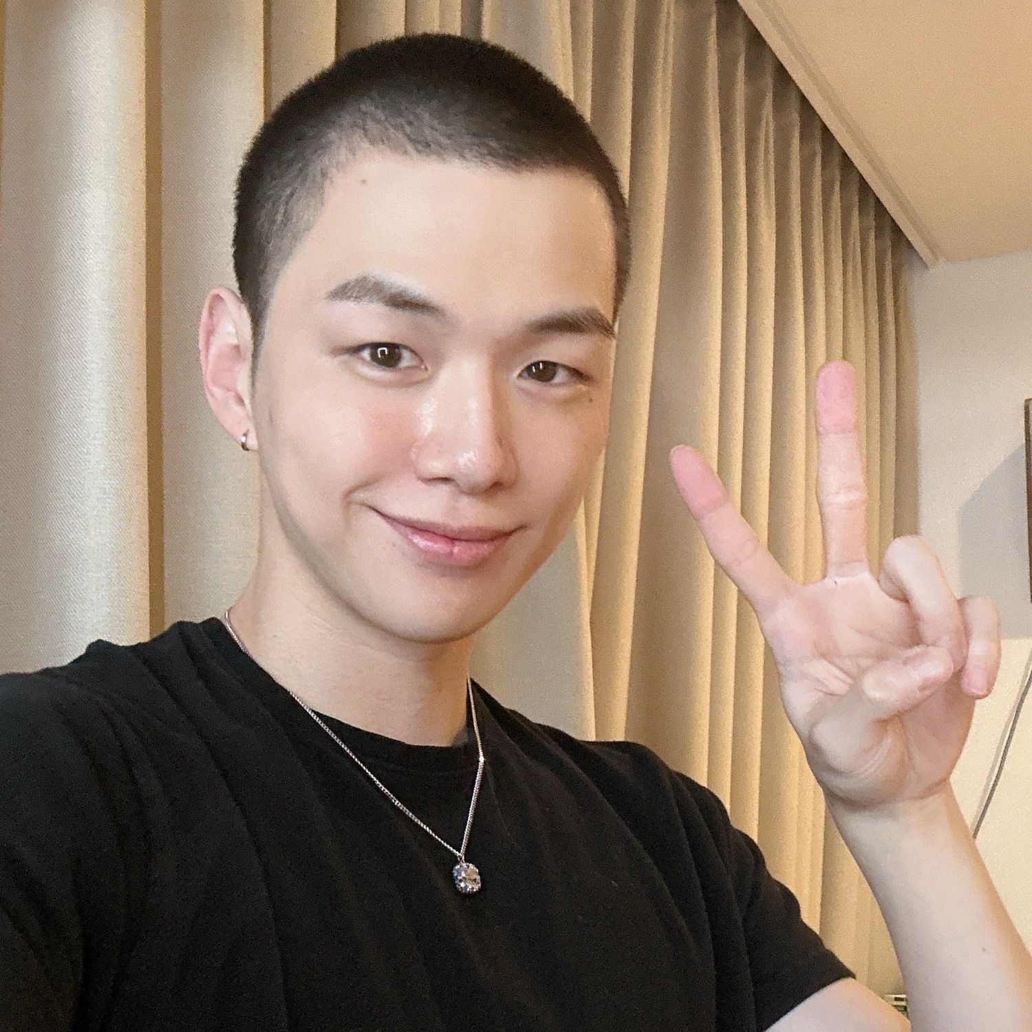 강다니엘의 비하인드 컷